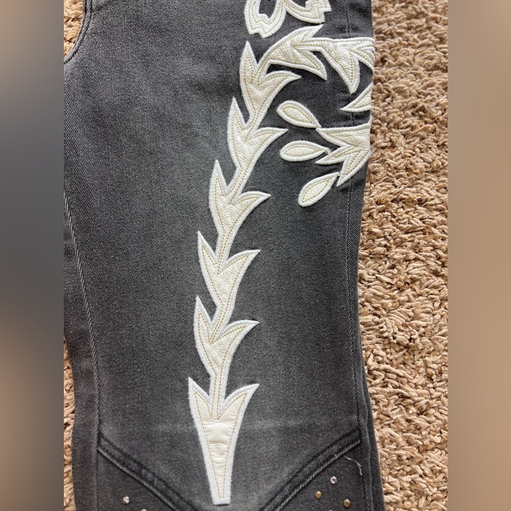 🔥✔️ Black Friday NWT Austin Landing Studded Western Mid Rise Flare Jeans Sz 9/29 - Picture 13 of 16
